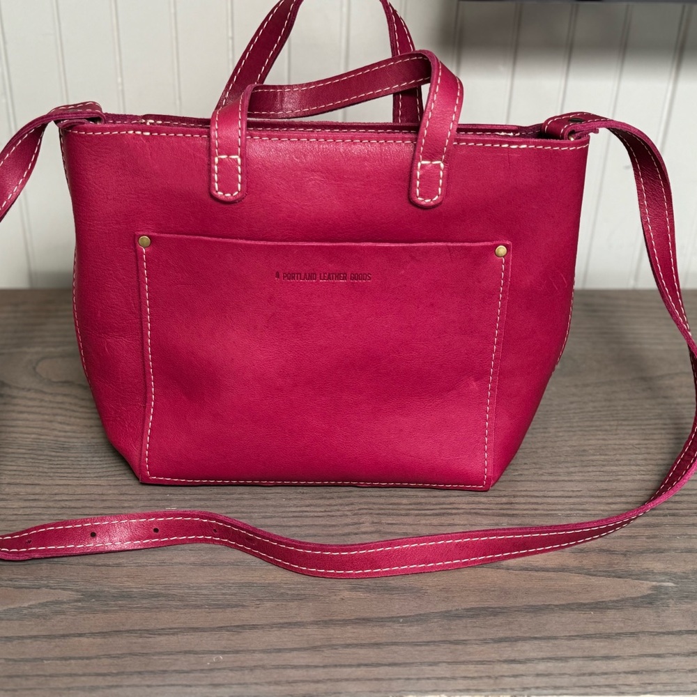 Portland Leather Goods Zipped Crossbody